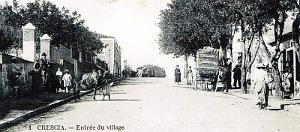 828- Crescia - Entree du village2